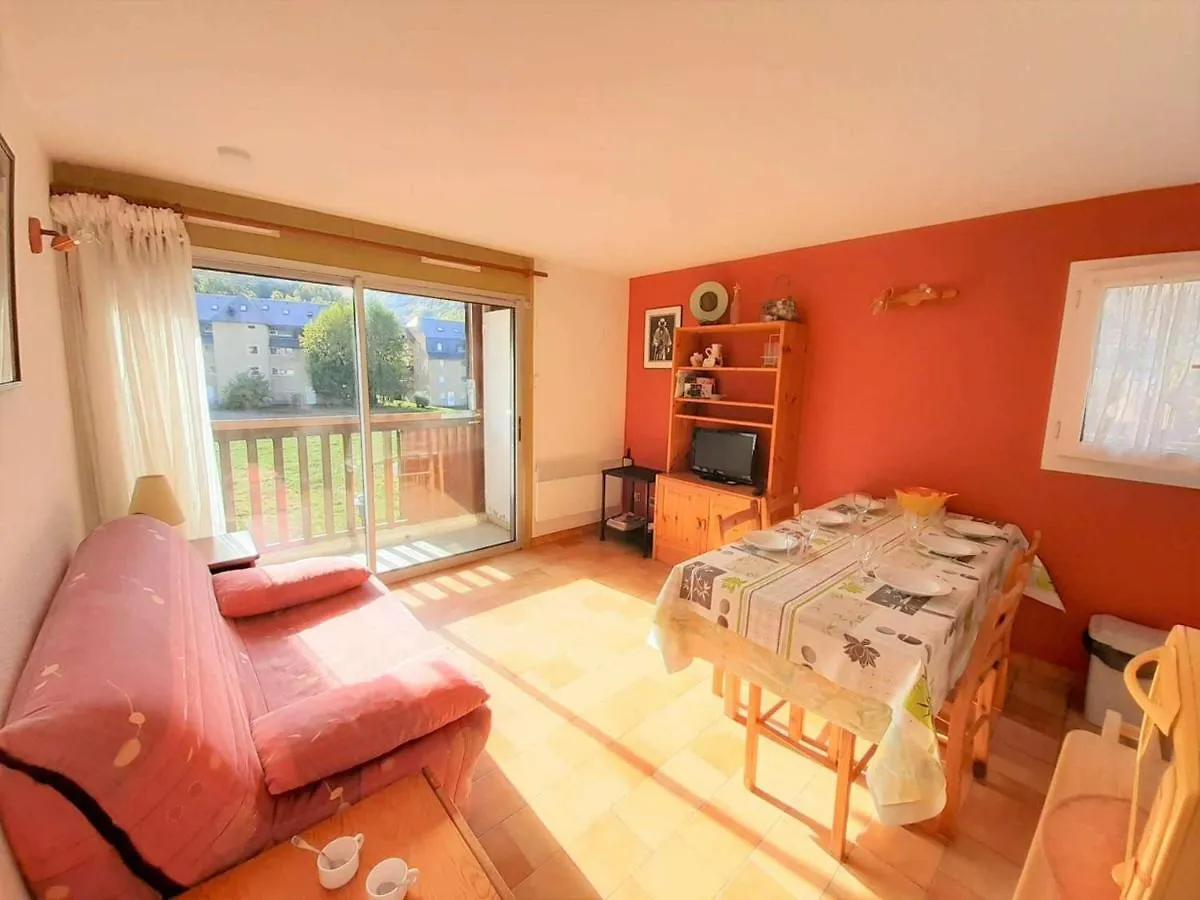 Charmant T3 Pour 6 Pers A Saint-Lary-Soulan Avec Balcon Expose Sud, Parking Et Casier A Skis - Fr-1-457-246