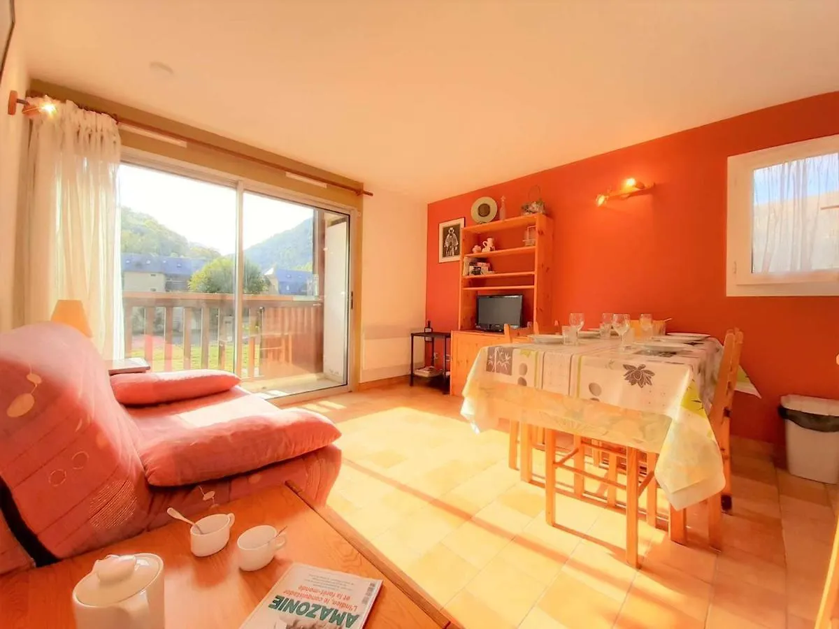 Charmant T3 Pour 6 Pers A Saint-Lary-Soulan Avec Balcon Expose Sud, Parking Et Casier A Skis - Fr-1-457-246